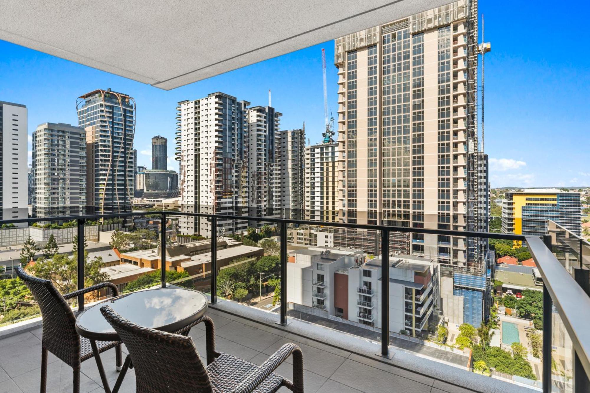 Brisbane One Apartments By Cllix Exterior photo
