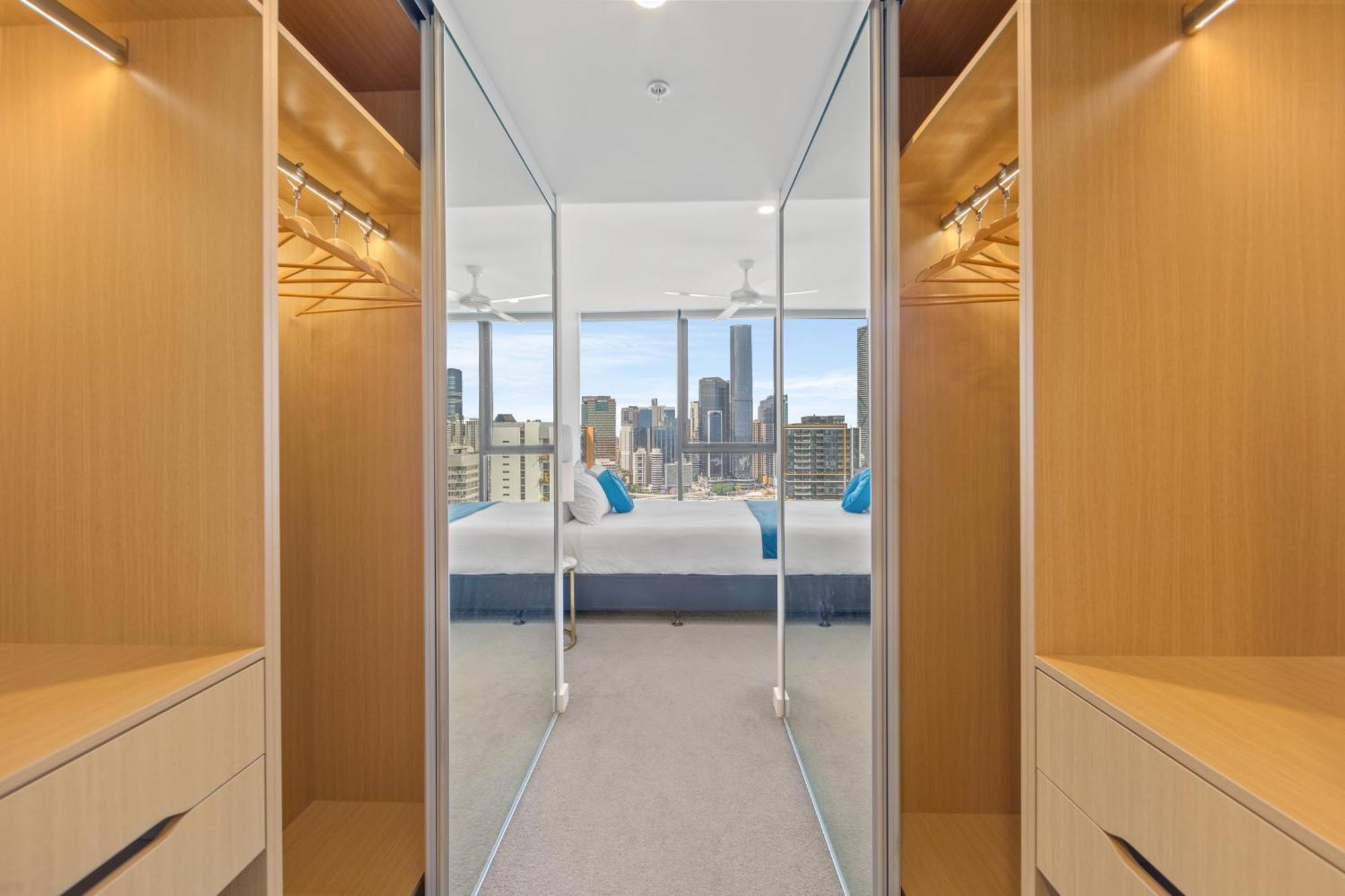 Brisbane One Apartments By Cllix Exterior photo